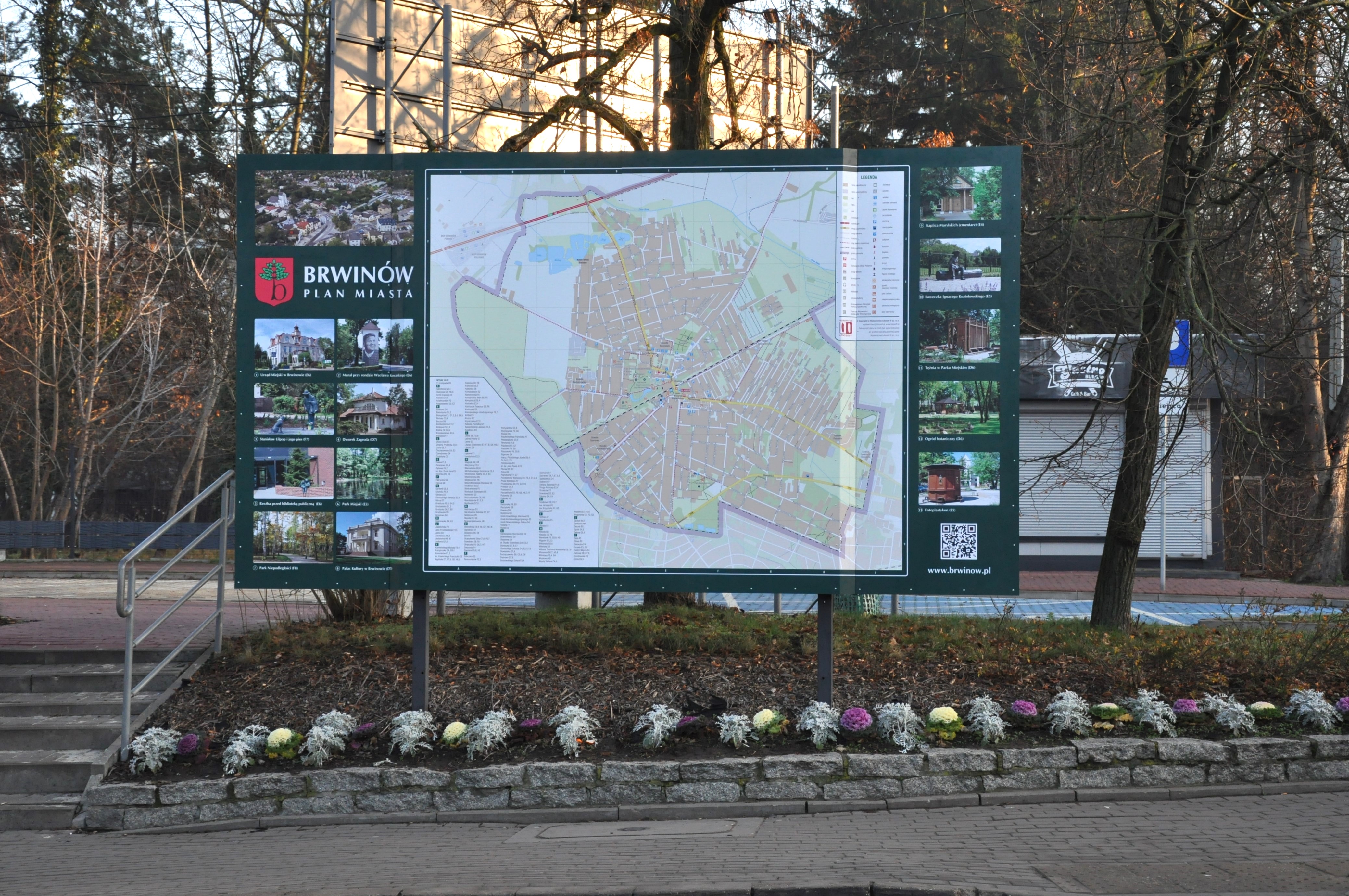 Nowa tablica przy Rondzie Kowalskiego