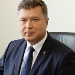 Burmistrz Gminy Brwinów ARKADIUSZ KOSIŃSKI